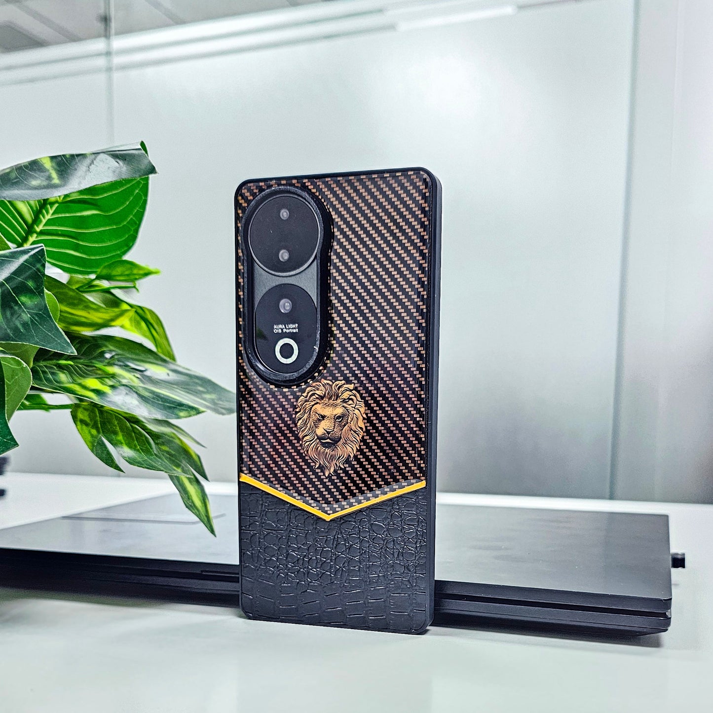 Vivo V40 Pro 5G Luxury Lion Pattern Leather And Liquid Silicone Case