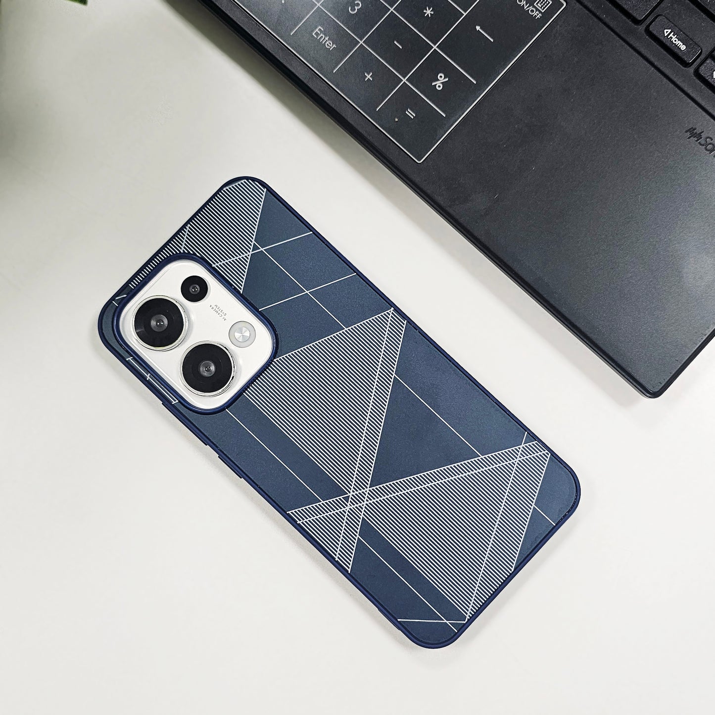 Oppo Reno13 5G Triangle Pattern Matte Back Shockproof Case