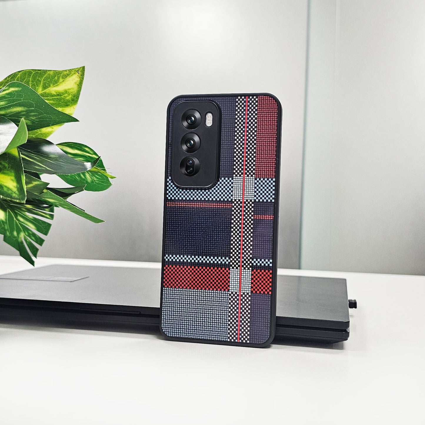 Oppo Reno 12 Pro 5G Luxury Grid Pattern Glass Back Shockproof Case